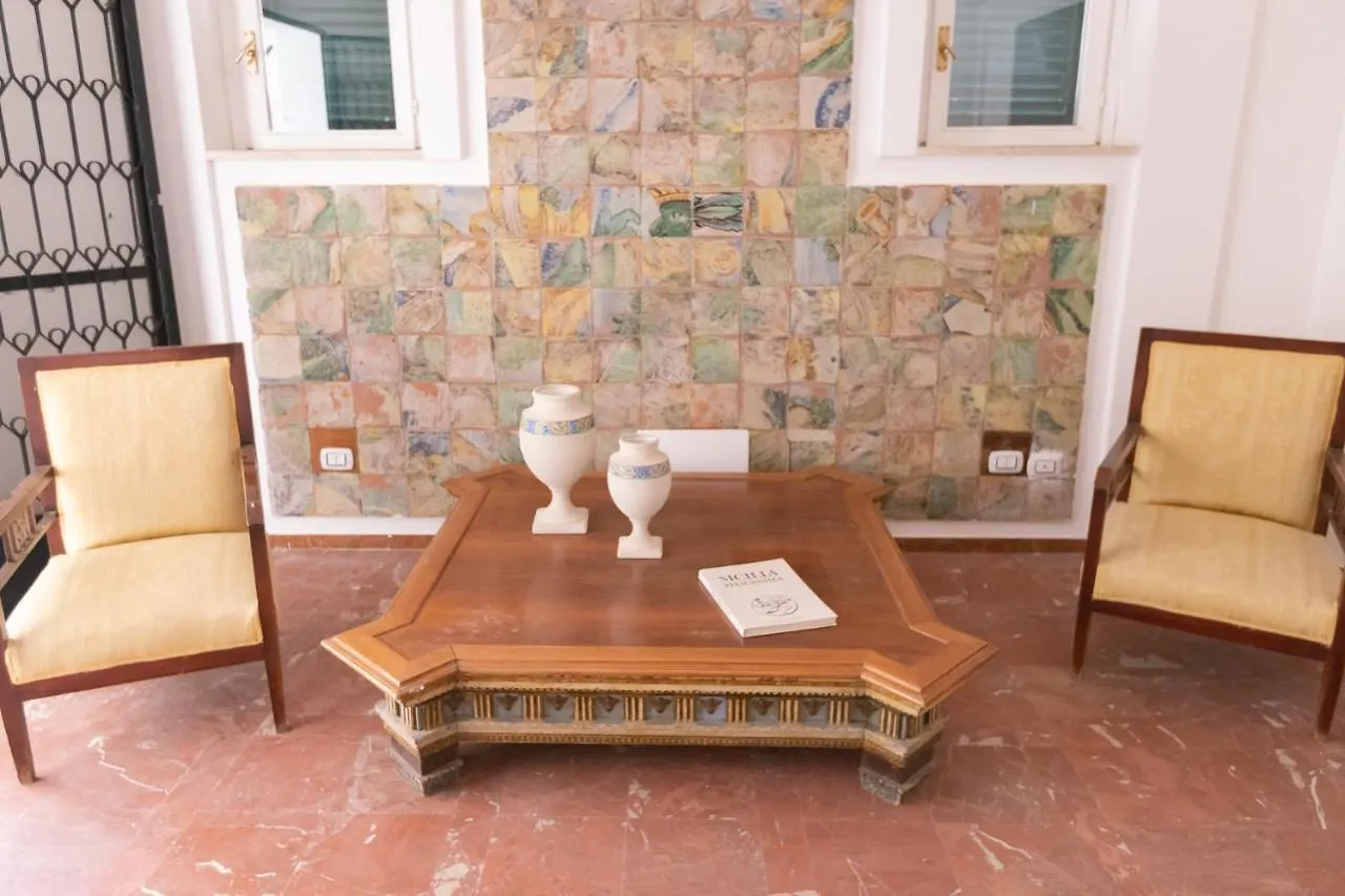 Villa Le Lune Santa Margherita di Belice 0*,